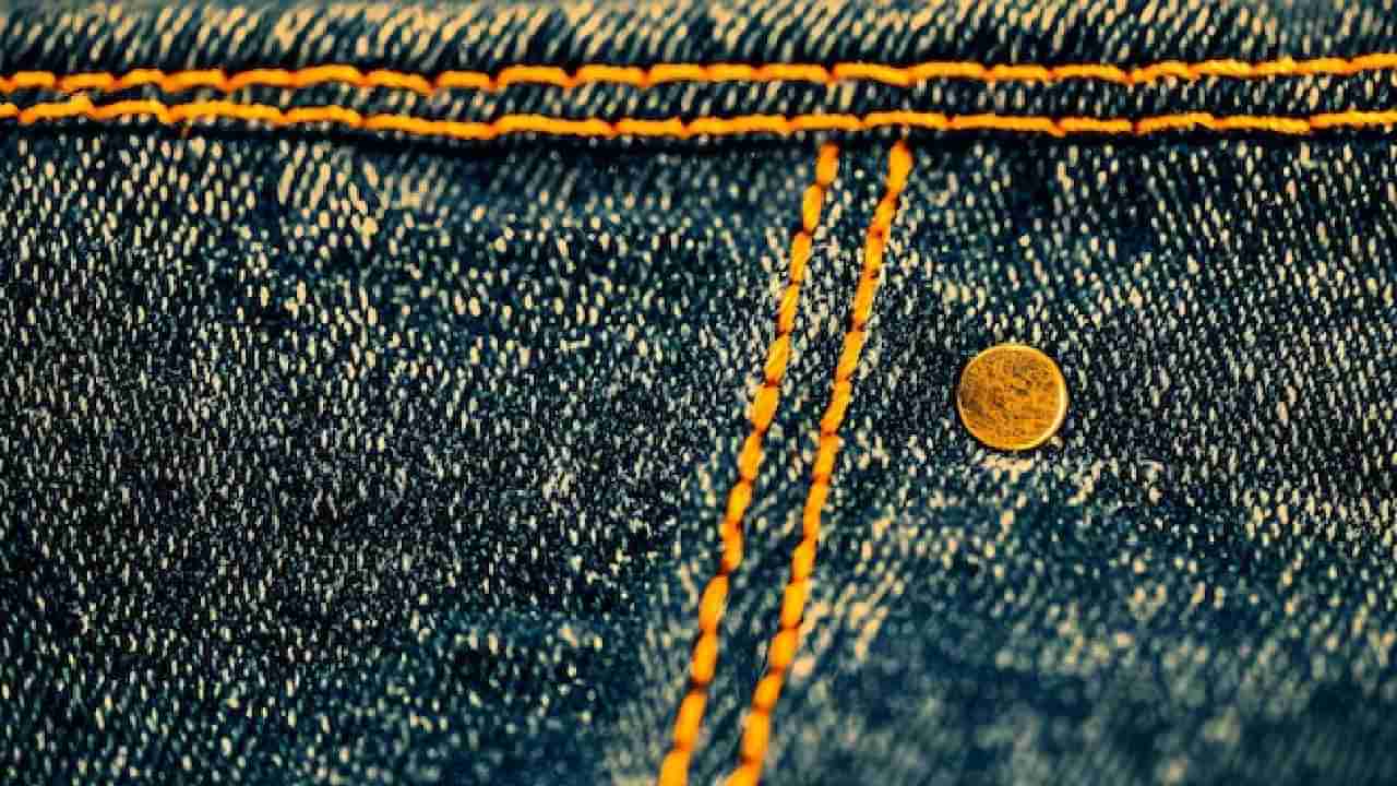 ಹೆಚ್ಚಿನ ಡೆನಿಮ್‌ ಜೀನ್ಸ್‌ಗಳಲ್ಲಿ ಹಳದಿ ದಾರದ ಸ್ಟಿಚಿಂಗ್ ಏಕೆ ಇರುತ್ತವೆ ಗೊತ್ತಾ?‌