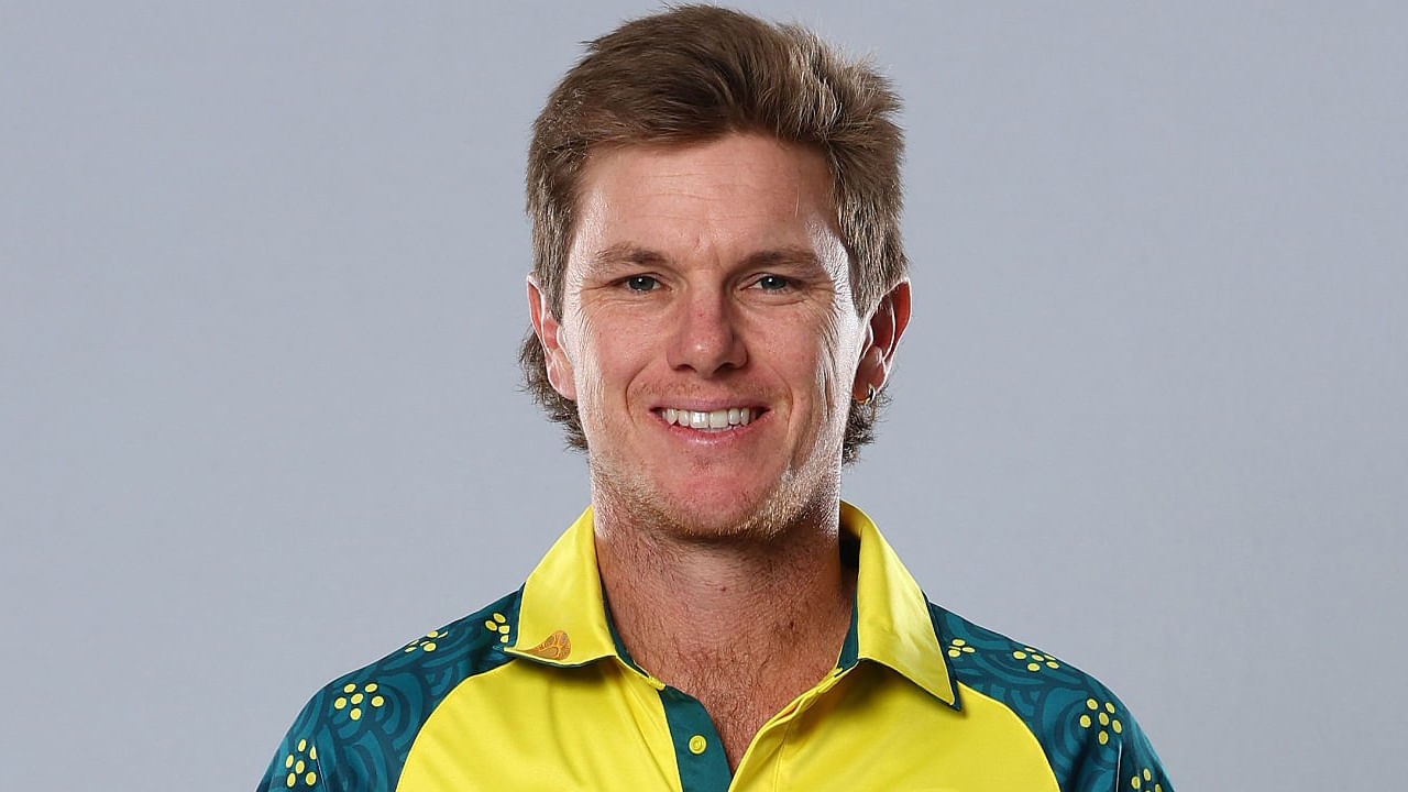 ಆ್ಯಡಂ ಝಂಪಾ: ಆಸ್ಟ್ರೇಲಿಯಾ ತಂಡದ ಸ್ಪಿನ್ನರ್ ಆ್ಯಡಂ ಝಂಪಾ ಮೊದಲ ಮಗುವಿನ ನಿರೀಕ್ಷೆಯಲ್ಲಿದ್ದಾರೆ. ಹೀಗಾಗಿ ಅವರು ಸಹ ಮೊದಲ ಏಕದಿನ ಪಂದ್ಯದಿಂದ ಹೊರಗುಳಿದಿದ್ದಾರೆ. ಇದಾಗ್ಯೂ ಅವರು ದ್ವಿತೀಯ ಮತ್ತು ತೃತೀಯ ಪಂದ್ಯಗಳಿಗೆ ಲಭ್ಯರಿರಲಿದ್ದಾರೆ.