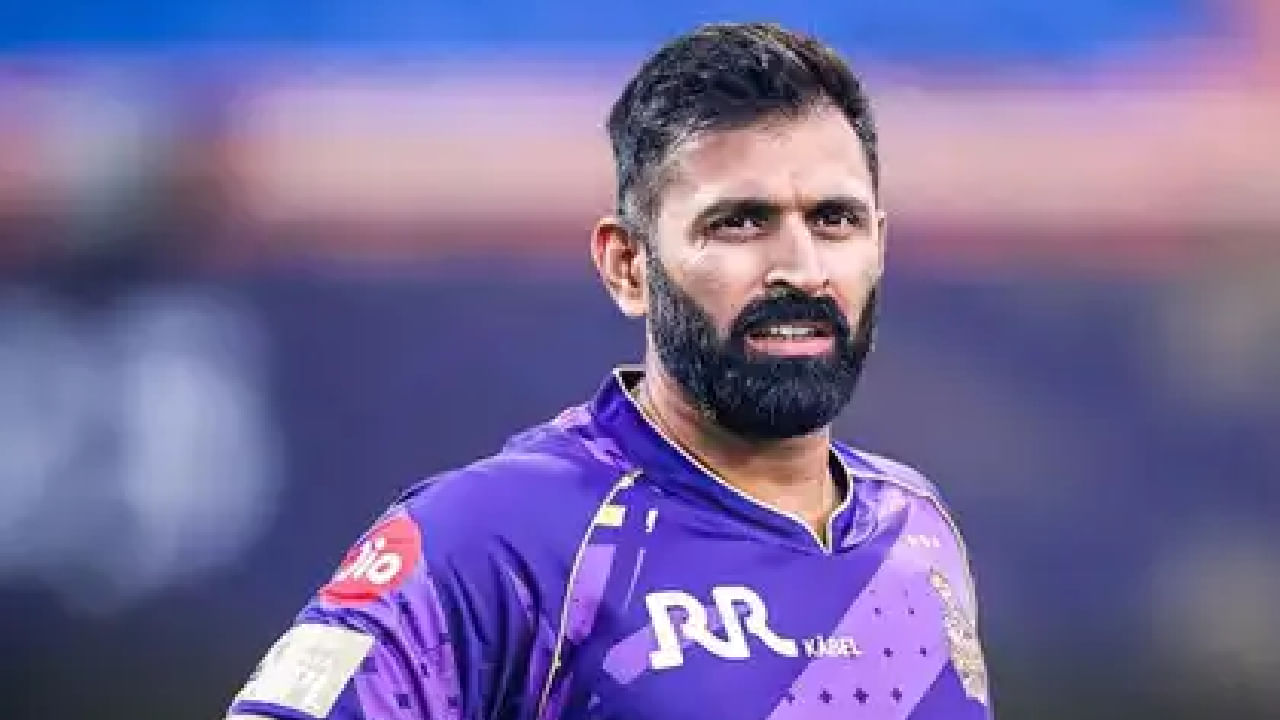 ಕೊಲ್ಕತ್ತಾ ನೈಟ್​ ರೈಡರ್ಸ್: ಕೆಕೆಆರ್ ತಂಡದ ಕೋಚ್ ಸ್ಥಾನದಿಂದ ಚಂದ್ರಕಾಂತ್ ಪಂಡಿತ್ ನಿರ್ಗಮಿಸಿದ್ದು, ಅವರ ಸ್ಥಾನಕ್ಕೆ ಅಭಿಷೇಕ್ ನಾಯರ್ ನೇಮಕವಾಗಿದ್ದಾರೆ. ಅದರಂತೆ ಈ ಬಾರಿ ಅಭಿಷೇಕ್ ನಾಯರ್ ಪ್ಲ್ಯಾನಿಂಗ್​ನೊಂದಿಗೆ ಕೊಲ್ಕತ್ತಾ ನೈಟ್ ರೈಡರ್ಸ್ ಕಣಕ್ಕಿಳಿಯಲಿದೆ.