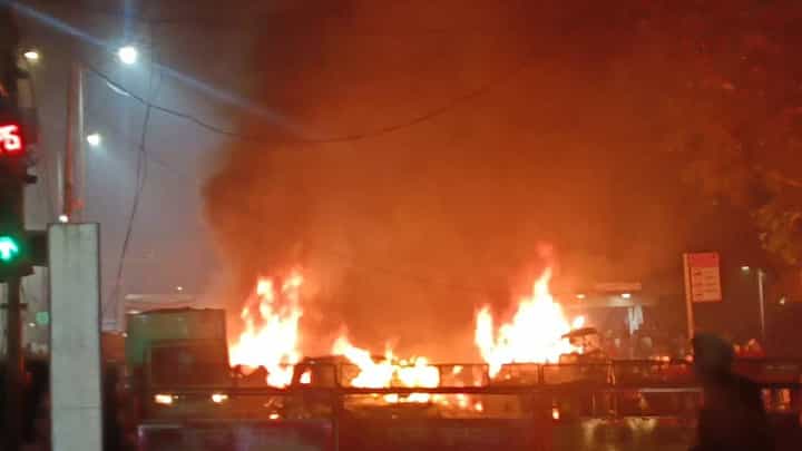 ದೆಹಲಿ ನಿಗೂಢ ಸ್ಫೋಟ: ಕಾರು ಸ್ಫೋಟಗೊಂಡಿದ್ದ ಸ್ಥಳ ಈಗ ಹೇಗಿದೆ ನೋಡಿ ದೆಹಲಿ ನಿಗೂಢ ಸ್ಫೋಟ: ಕಾರು ಸ್ಫೋಟಗೊಂಡಿದ್ದ ಸ್ಥಳ ಈಗ ಹೇಗಿದೆ ನೋಡಿ