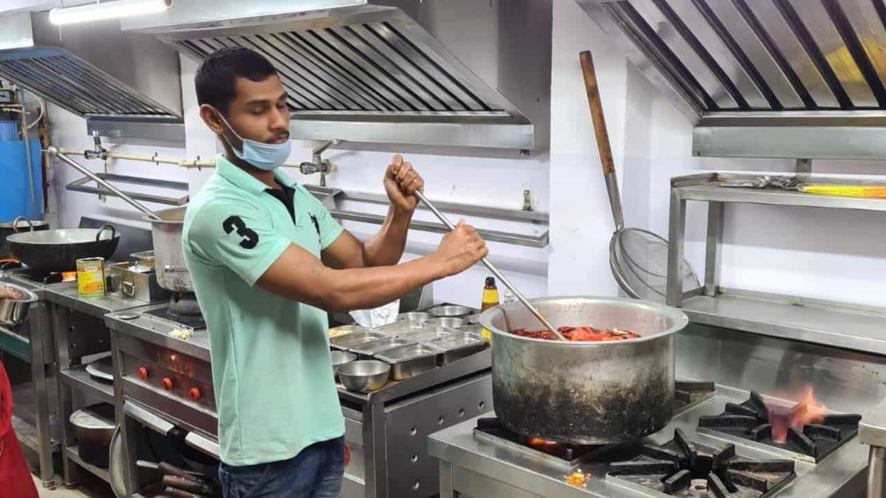ಕ್ಲೌಡ್ ಕಿಚನ್ ಐಡಿಯಾ; ಹೋಟೆಲ್ ಬೇಕಿಲ್ಲ, ಇದು ಟ್ರೆಂಡಿ ಬ್ಯುಸಿನೆಸ್