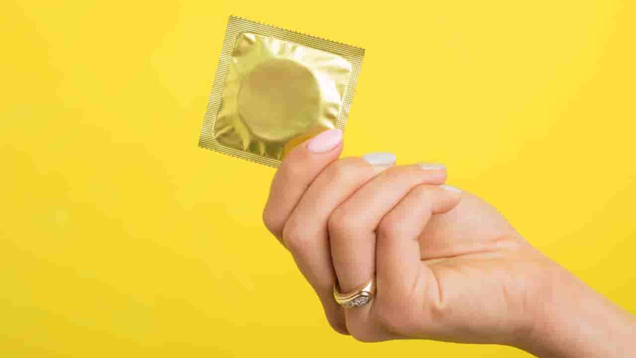 ವಿಮಾನ ನಿಲ್ದಾಣದಲ್ಲಿ 100ಕ್ಕೂ ಹೆಚ್ಚು ಕಾಂಡೋಮ್ ಪತ್ತೆ! ಕಾರಣ ಕೇಳಿದ್ರೆ ಶಾಕ್ ಆಗ್ತೀರಾ