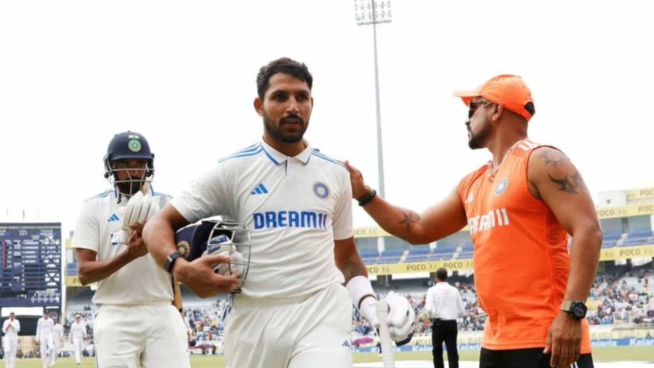 IND vs SA: ಮೊದಲ ಟೆಸ್ಟ್ಗೂ ಮುನ್ನ ಧ್ರುವ್ ಜುರೆಲ್ಗೆ ಸಿಹಿ ಸುದ್ದಿ ನೀಡಿದ ಕೋಚ್ IND vs SA: ಮೊದಲ ಟೆಸ್ಟ್ಗೂ ಮುನ್ನ ಧ್ರುವ್ ಜುರೆಲ್ಗೆ ಸಿಹಿ ಸುದ್ದಿ ನೀಡಿದ ಕೋಚ್