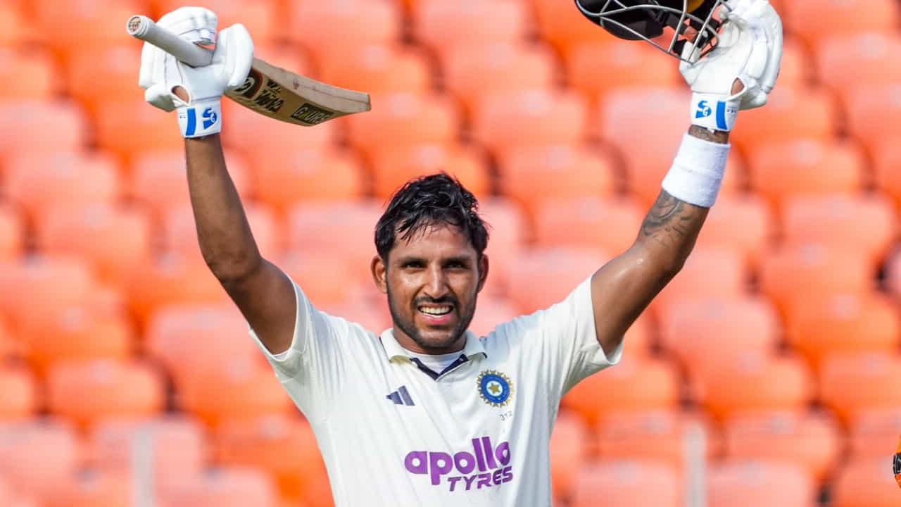 ಅಜೇಯ ಶತಕ ಬಾರಿಸಿದ ಧ್ರುವ್ ಜುರೆಲ್​ಗೆ ಮುಂದಿನ ಸರಣಿಯಲ್ಲಿ ಆಡುವ ಅವಕಾಶ ಸಿಗುವುದು ಅನುಮಾನ