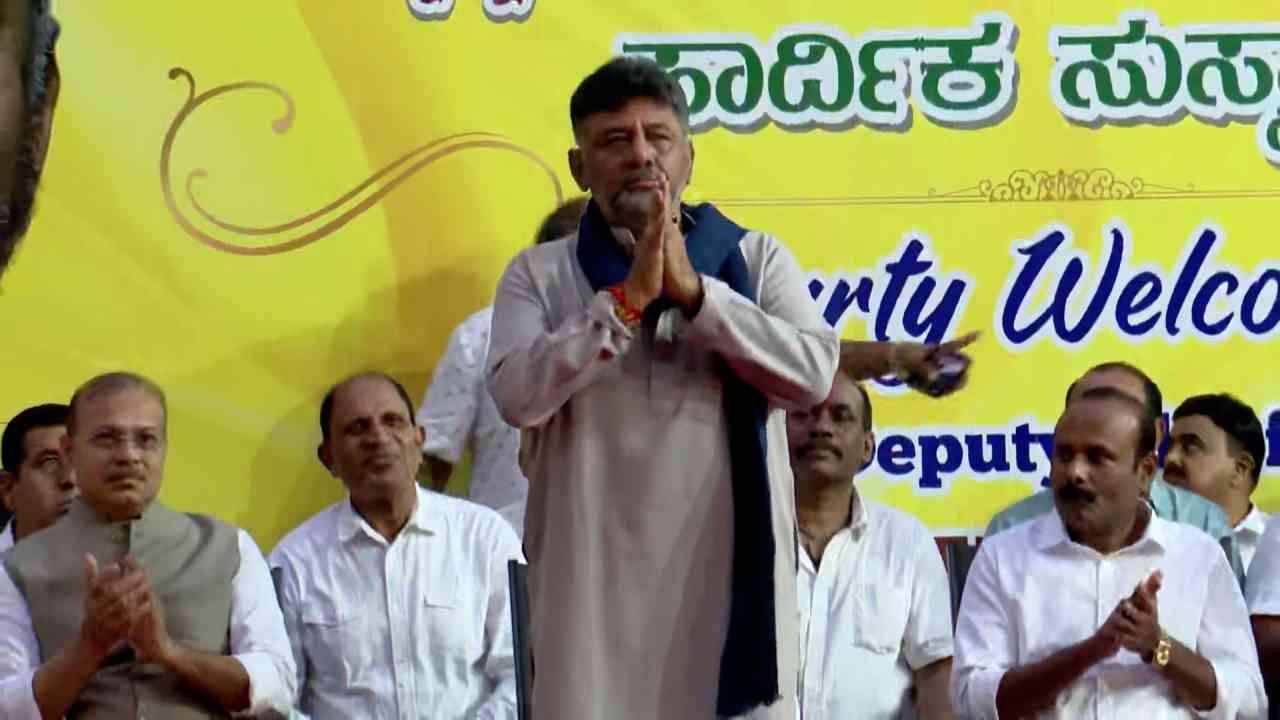 ಬೆಂಗಳೂರಿನಲ್ಲೂ ಬಿಹಾರ ಚುನಾವಣೆ ಪ್ರಚಾರ: ಬಿಹಾರಿಗಳನ್ನ ಭೇಟಿ ಮಾಡಿ ಮತಯಾಚಿಸಿದ ಡಿಕೆಶಿ ಬೆಂಗಳೂರಿನಲ್ಲೂ ಬಿಹಾರ ಚುನಾವಣೆ ಪ್ರಚಾರ: ಬಿಹಾರಿಗಳನ್ನ ಭೇಟಿ ಮಾಡಿ ಮತಯಾಚಿಸಿದ ಡಿಕೆಶಿ