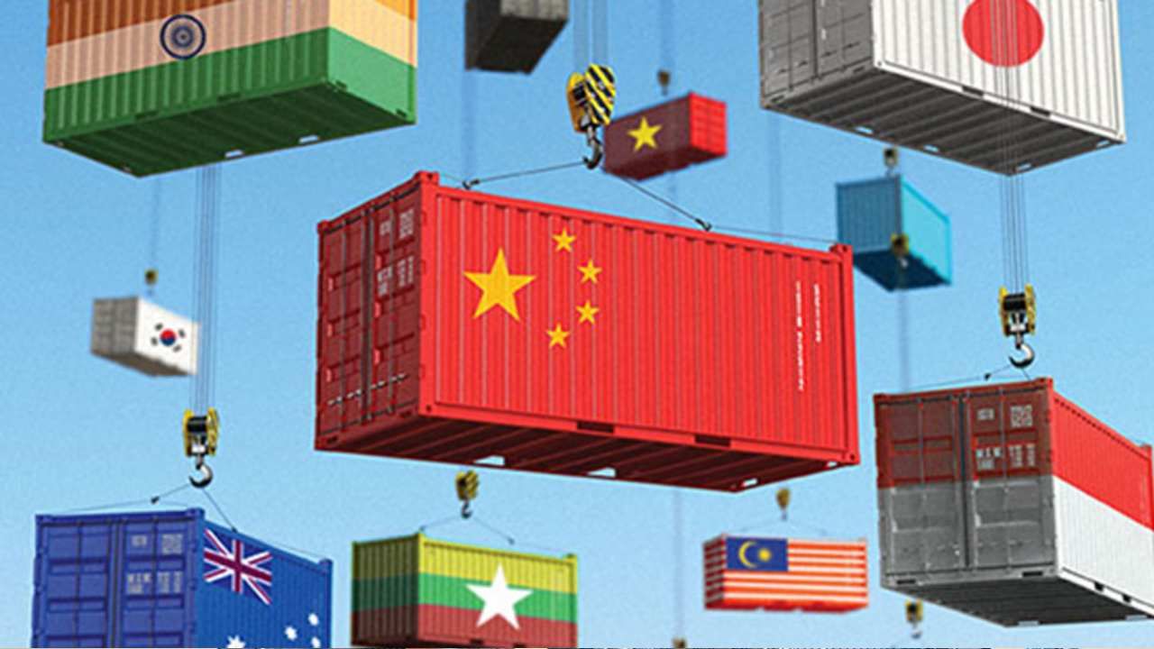 ಟ್ಯಾರಿಫ್ ಹುಚ್ಚಾಟ, ಭಾರತಕ್ಕೆ ಸಂಕಟ; ಮೇನಿಂದ ಸೆಪ್ಟೆಂಬರ್​ವರೆಗೆ ಅಮೆರಿಕಕ್ಕೆ ಭಾರತದ ರಫ್ತು ಶೇ. 37ರಷ್ಟು ಕುಸಿತ