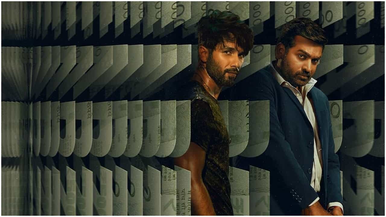 ‘ಫ್ಯಾಮಿಲಿ ಮ್ಯಾನ್ 3’ ಬಳಿಕ ‘ಫರ್ಜಿ 2’ ಬಗ್ಗೆ ಸಿಕ್ತು ಅಪ್ಡೇಟ್ ‘ಫ್ಯಾಮಿಲಿ ಮ್ಯಾನ್ 3’ ಬಳಿಕ ‘ಫರ್ಜಿ 2’ ಬಗ್ಗೆ ಸಿಕ್ತು ಅಪ್ಡೇಟ್