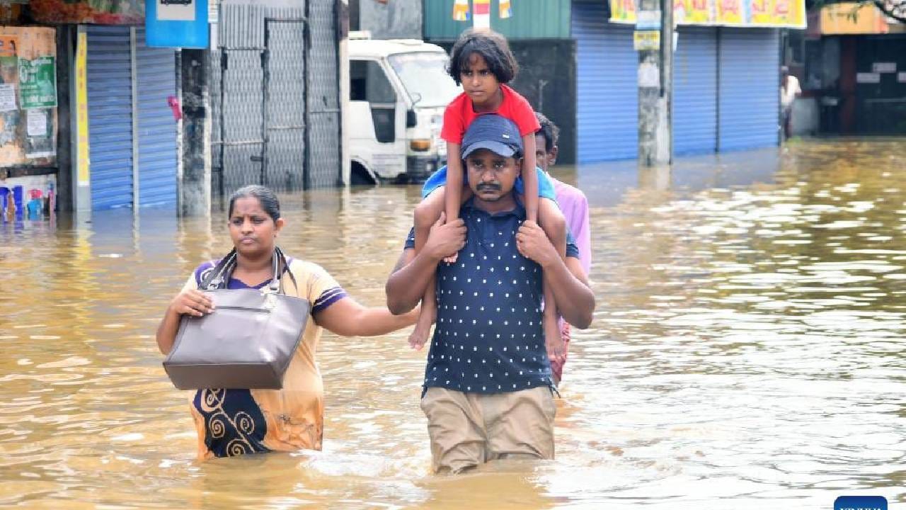 Video: ಶ್ರೀಲಂಕಾದಲ್ಲಿ ಧಾರಾಕಾರ ಮಳೆ, ಪ್ರವಾಹ, ಭೂಕುಸಿತ, 50ಕ್ಕೂ ಹೆಚ್ಚು ಮಂದಿ ಸಾವು