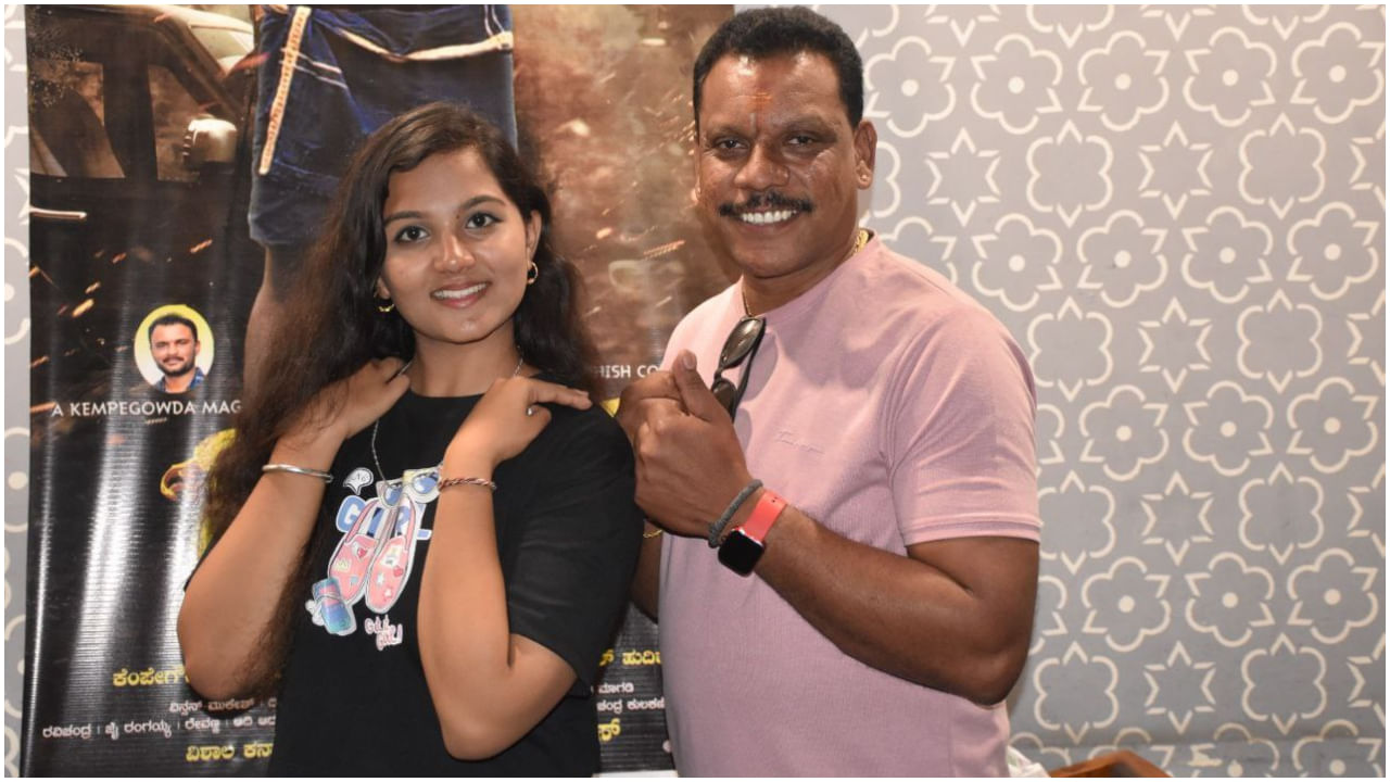 ಭಾನು, ಮೋಹನ್, ರೇವಣ್ಣ ಮಾಗಡಿ, ಚಾಮರಾಜು, ಚೆನ್ನಬಸವ, ಕಿಶೋರ್, ಸಂಜೀವ್, ಮಾಸ್ಟರ್ ಪುನೀತ್. ಮಾಸ್ಟರ್ ಹೃದಯನ್ ಗೌಡ ಮುಂತಾದವರು ‘ಗಿಡುಗ’ ಸಿನಿಮಾದ ಪಾತ್ರವರ್ಗದಲ್ಲಿ ಇದ್ದಾರೆ.