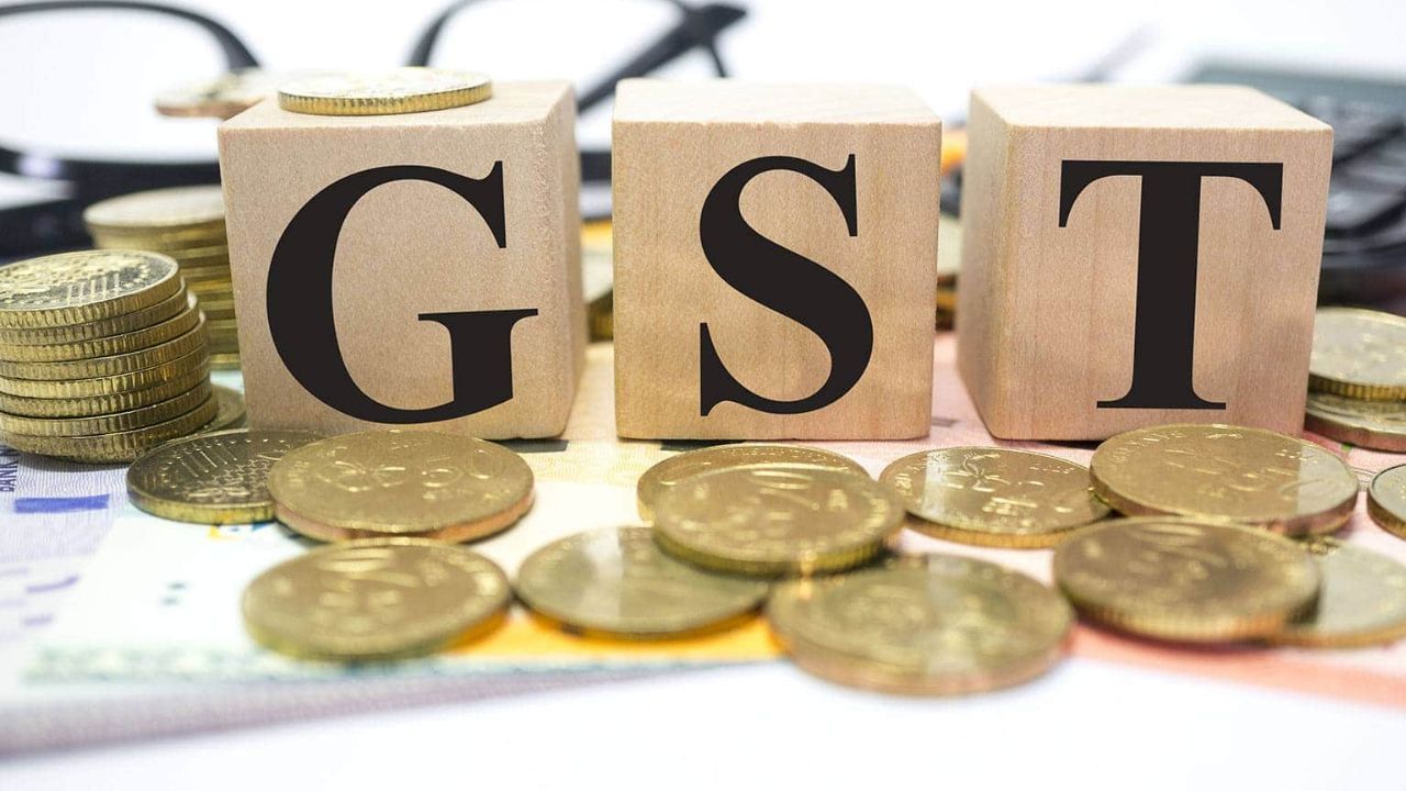 ದಸರಾ ವೇಳೆ GST ಸಂಗ್ರಹದಲ್ಲಿ ಕರ್ನಾಟಕ ಟಾಪ್​: ಗ್ಯಾರಂಟಿ ಯೋಜನೆ ಎಫೆಕ್ಟ್​ ಎಂದ ಸಿಎಂ ಸಿದ್ದರಾಮಯ್ಯ