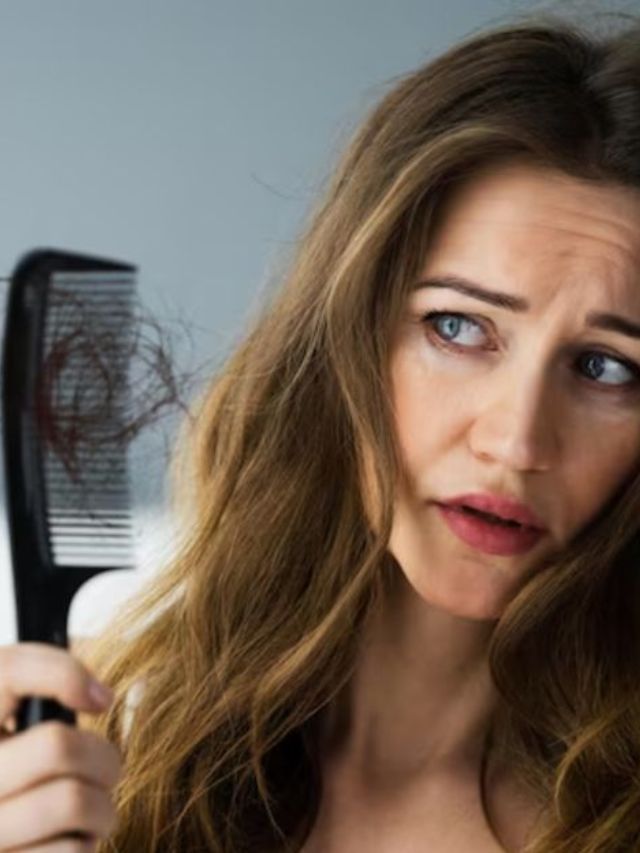 ಹೇರ್‌ ಫಾಲ್‌ ಸಮಸ್ಯೆಗೆ ಇಲ್ಲಿದೆ ನೋಡಿ ಸರಳ ಪರಿಹಾರ