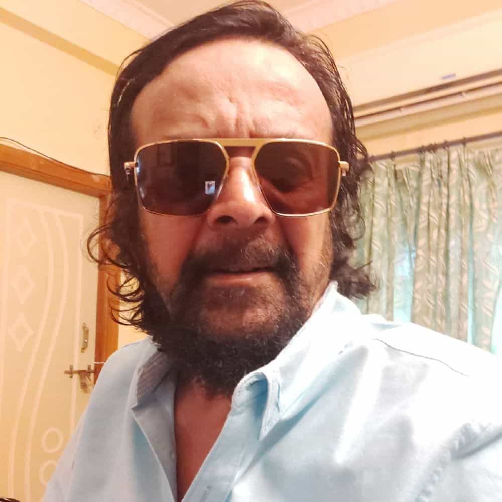 ಕನ್ನಡ ಚಿತ್ರರಂಗದ ಜನಪ್ರಿಯ ಖಳನಟ ಹರೀಶ್ ರಾಯ್ ನಿಧನ ಹೊಂದಿದ್ದಾರೆ. ಅವರ ಕಳೆದ ಕೆಲ ವರ್ಷಗಳಿಂದಲೂ ಕ್ಯಾನ್ಸರ್ನೊಂದಿಗೆ ಹೋರಾಡುತ್ತಿದ್ದರು. ಅವರಿಗೆ 55 ವರ್ಷ ವಯಸ್ಸಾಗಿತ್ತು.