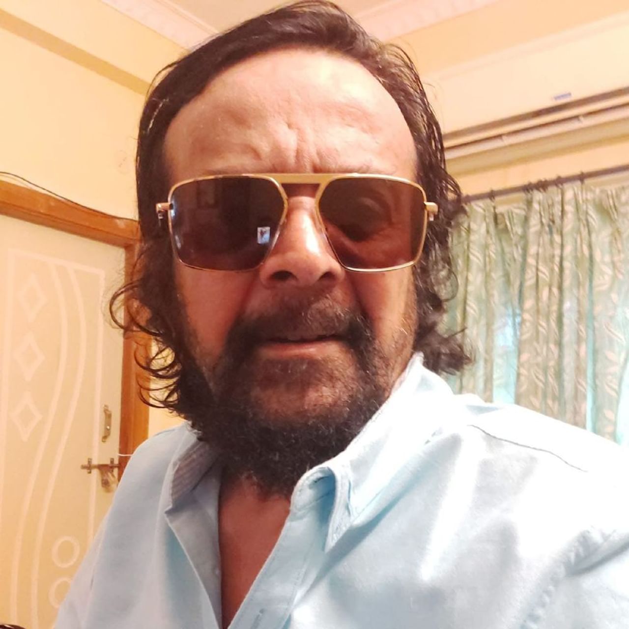 ಕನ್ನಡ ಚಿತ್ರರಂಗದ ಜನಪ್ರಿಯ ಖಳನಟ ಹರೀಶ್ ರಾಯ್ ನಿಧನ ಹೊಂದಿದ್ದಾರೆ. ಅವರ ಕಳೆದ ಕೆಲ ವರ್ಷಗಳಿಂದಲೂ ಕ್ಯಾನ್ಸರ್ನೊಂದಿಗೆ ಹೋರಾಡುತ್ತಿದ್ದರು. ಅವರಿಗೆ 55 ವರ್ಷ ವಯಸ್ಸಾಗಿತ್ತು.