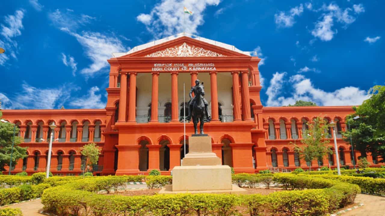 ಧರ್ಮಸ್ಥಳ ತಲೆಬುರುಡೆ ಕೇಸ್: ತಿಮರೋಡಿ ಮತ್ತು ತಂಡಕ್ಕೆ ಶಾಕ್ ಕೊಟ್ಟ ಹೈಕೋರ್ಟ್ ಧರ್ಮಸ್ಥಳ ತಲೆಬುರುಡೆ ಕೇಸ್: ತಿಮರೋಡಿ ಮತ್ತು ತಂಡಕ್ಕೆ ಶಾಕ್ ಕೊಟ್ಟ ಹೈಕೋರ್ಟ್