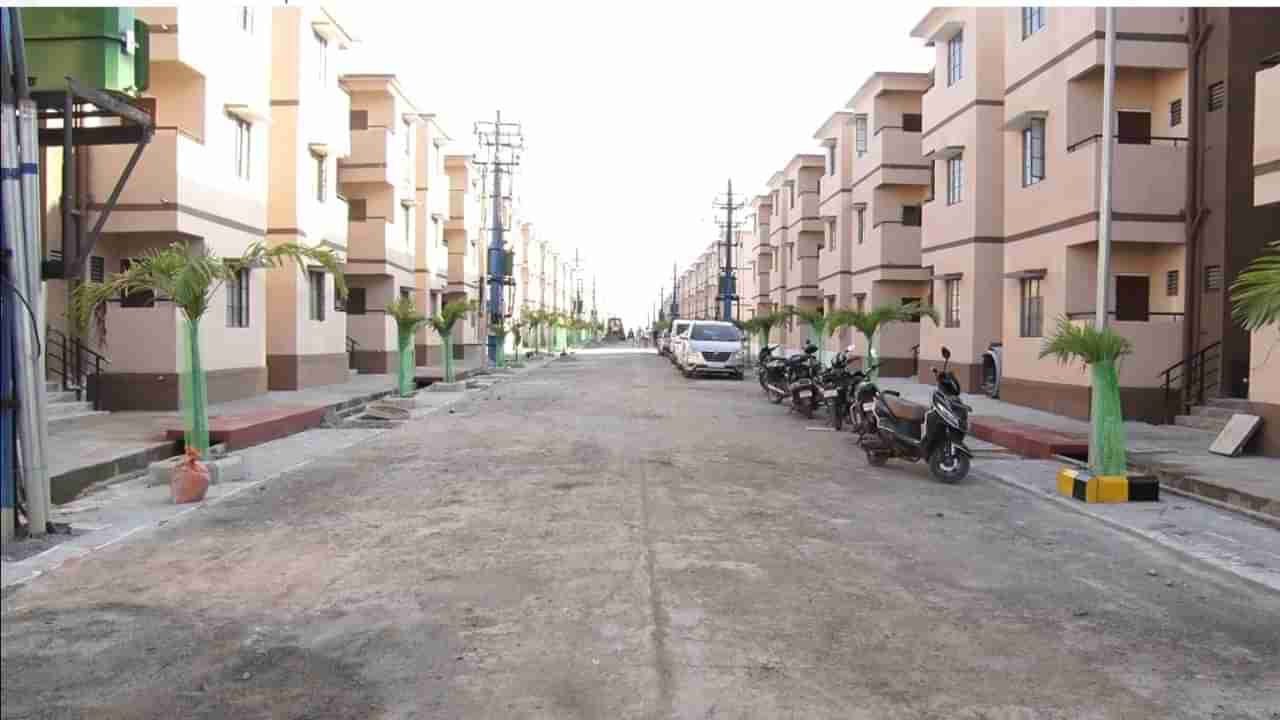 ಬಿಹಾರದಲ್ಲಿ ಸೋಲು, ರಾಜ್ಯದಲ್ಲಿ ಪಟ್ಟಕ್ಕಾಗಿ ಫೈಟ್: ಕೈ ನಾಯಕರ ಅಲಭ್ಯತೆಯಿಂದ ಬಡವರಿಗೆ ಸಂಕಷ್ಟ!