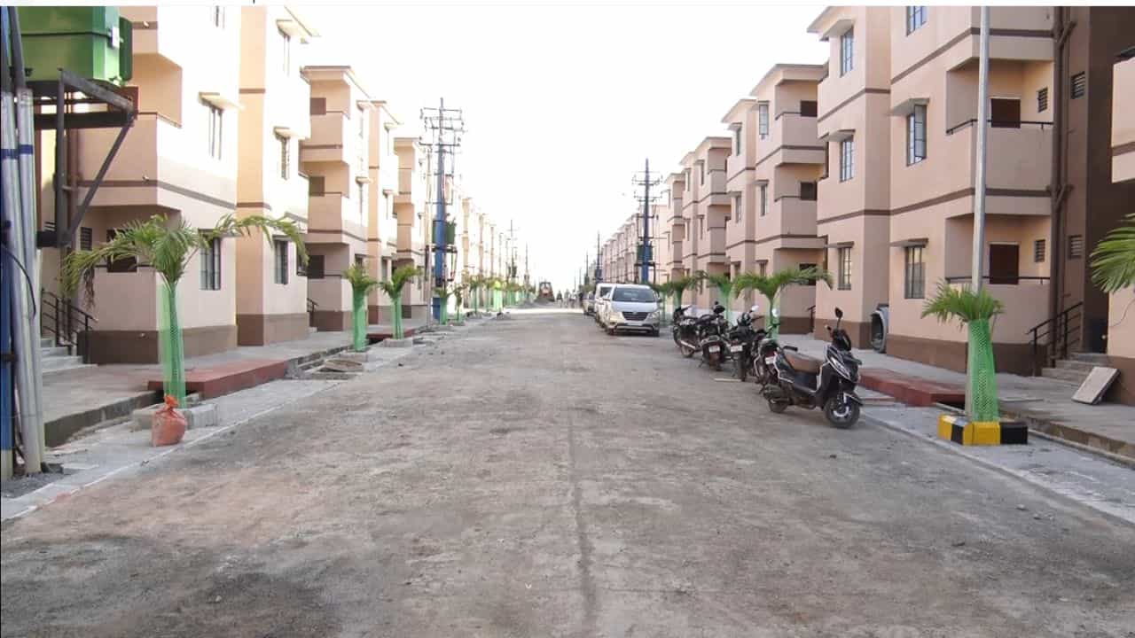 ಬಿಹಾರದಲ್ಲಿ ಸೋಲು, ರಾಜ್ಯದಲ್ಲಿ ಪಟ್ಟಕ್ಕಾಗಿ ಫೈಟ್​: 'ಕೈ' ನಾಯಕರ ಅಲಭ್ಯತೆಯಿಂದ ಬಡವರಿಗೆ ಸಂಕಷ್ಟ!