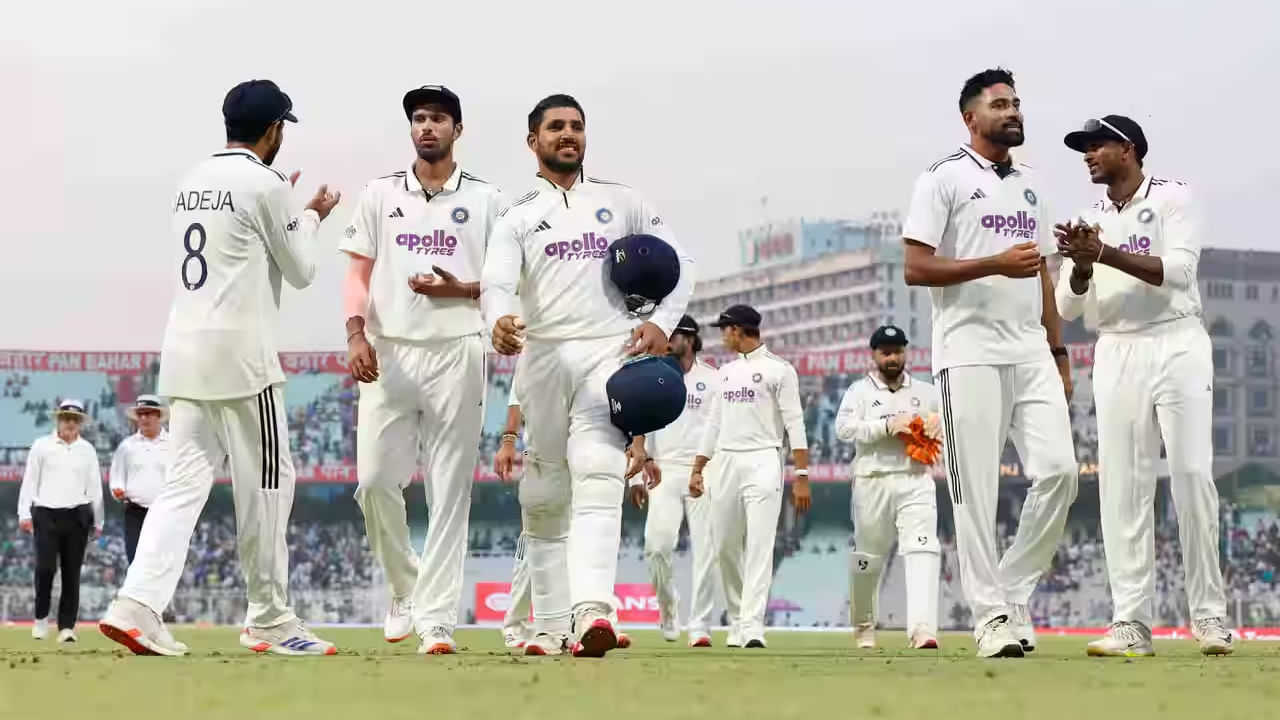 ಕೊಲ್ಕತ್ತಾದ ಈಡನ್ ಗಾರ್ಡನ್ಸ್ ಮೈದಾನದಲ್ಲಿ ನಡೆದ ಸೌತ್ ಆಫ್ರಿಕಾ ವಿರುದ್ಧದ ಮೊದಲ ಟೆಸ್ಟ್ ಪಂದ್ಯದಲ್ಲಿ ಭಾರತ ತಂಡವು 30 ರನ್​ಗಳಿಂದ ಸೋಲೊಪ್ಪಿಕೊಂಡಿದೆ. ಈ ಪಂದ್ಯದ ಕೊನೆಯ ಇನಿಂಗ್ಸ್​ನಲ್ಲಿ 124 ರನ್​​ಗಳ ಗುರಿ ಪಡೆದ ಟೀಮ್ ಇಂಡಿಯಾ 93 ರನ್​ಗಳಿಸುವಷ್ಟರಲ್ಲಿ ಸರ್ಪಪತನ ಕಂಡಿದೆ. 