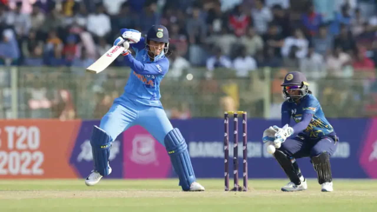 IND vs SL: ಭಾರತ- ಶ್ರೀಲಂಕಾ ನಡುವೆ ಟಿ20 ಸರಣಿ; ವೇಳಾಪಟ್ಟಿ ಪ್ರಕಟಿಸಿದ ಬಿಸಿಸಿಐ IND vs SL: ಭಾರತ- ಶ್ರೀಲಂಕಾ ನಡುವೆ ಟಿ20 ಸರಣಿ; ವೇಳಾಪಟ್ಟಿ ಪ್ರಕಟಿಸಿದ ಬಿಸಿಸಿಐ