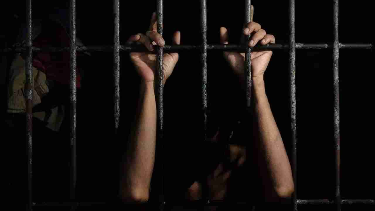 ಎರಡು ತಿಂಗಳ ಹಿಂದಿನ ಘಟನೆಗೆ ಸೇಡು; ಶಾಲಾ ಹುಡುಗನಿಂದ ಗುಂಡಿನ ದಾಳಿ