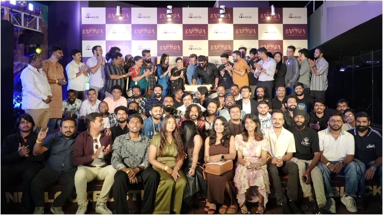 ‘ಕಾಂತಾರ: ಚಾಪ್ಟರ್ 1’ ಸಿನಿಮಾ ಅಕ್ಟೋಬರ್ 2ರಂದು ರಿಲೀಸ್ ಆಯಿತು. ಈ ಸಿನಿಮಾ ದೊಡ್ಡ ಮಟ್ಟದಲ್ಲಿ ಗೆಲುವು ಕಂಡಿತು. ಈ ಚಿತ್ರದ ಒಟ್ಟಾರೆ ಕಲೆಕ್ಷನ್ 900 ಕೋಟಿ ರೂಪಾಯಿಗೂ ಹೆಚ್ಚು. ಈ ಚಿತ್ರ ಈಗ ಒಟಿಟಿಗೆ ಬಂದಿದೆ.