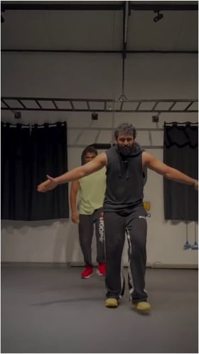 ಎನರ್ಜಿಟಿಕ್ ಆಗಿ ಡ್ಯಾನ್ಸ್ ಮಾಡಿದ ಕಾರ್ತಿಕ್ ಮಹೇಶ್