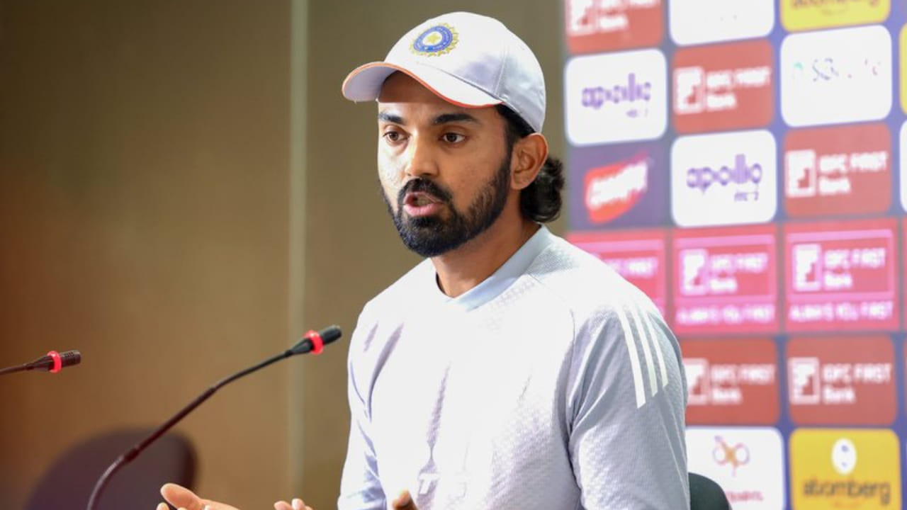 IND vs SA: ಮೊದಲ ಏಕದಿನದಲ್ಲಿ ಪಂತ್, ರುತುರಾಜ್ ಆಡ್ತಾರಾ? ನಾಯಕ ರಾಹುಲ್ ಹೇಳಿದ್ದಿದು IND vs SA: ಮೊದಲ ಏಕದಿನದಲ್ಲಿ ಪಂತ್, ರುತುರಾಜ್ ಆಡ್ತಾರಾ? ನಾಯಕ ರಾಹುಲ್ ಹೇಳಿದ್ದಿದು