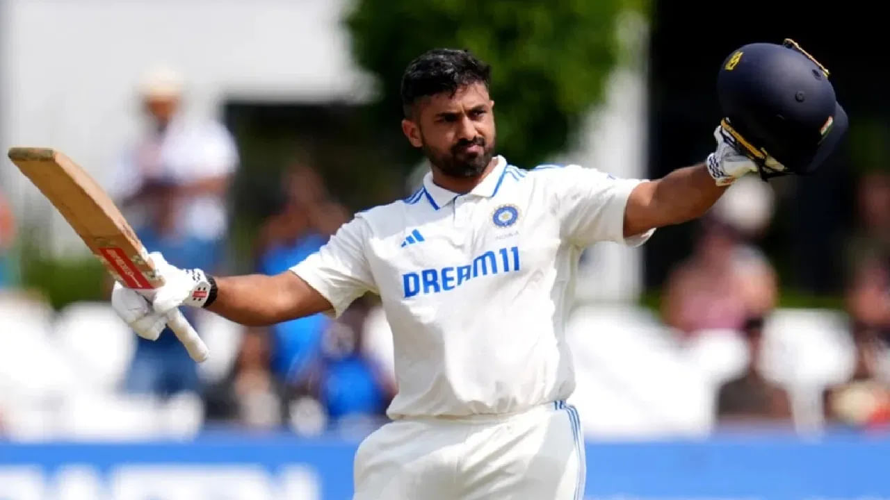 ಆರಂಭದಿಂದಲೇ ಎಚ್ಚರಿಕೆಯ ಬ್ಯಾಟಿಂಗ್ ಪ್ರದರ್ಶಿಸಿದ ಕರುಣ್ ಒಂದೊಂದೇ ರನ್ ಕಲೆಹಾಕುತ್ತಾ ಸಾಗಿದರು. ಅಲ್ಲದೆ ಕೃಷ್ಣನ್ ಶ್ರೀಜಿತ್ (65) ಜೊತೆಗೂಡಿ ತಂಡವನ್ನು ಆರಂಭಿಕ ಆಘಾತದಿಂದ ಪಾರು ಮಾಡಿದರು. ಇದರ ನಡುವೆ 251 ಎಸೆತಗಳಲ್ಲಿ 2 ಸಿಕ್ಸ್ ಹಾಗೂ 14 ಫೋರ್ಗಳೊಂದಿಗೆ ಅಜೇಯ 142 ರನ್ ಬಾರಿಸಿದರು.