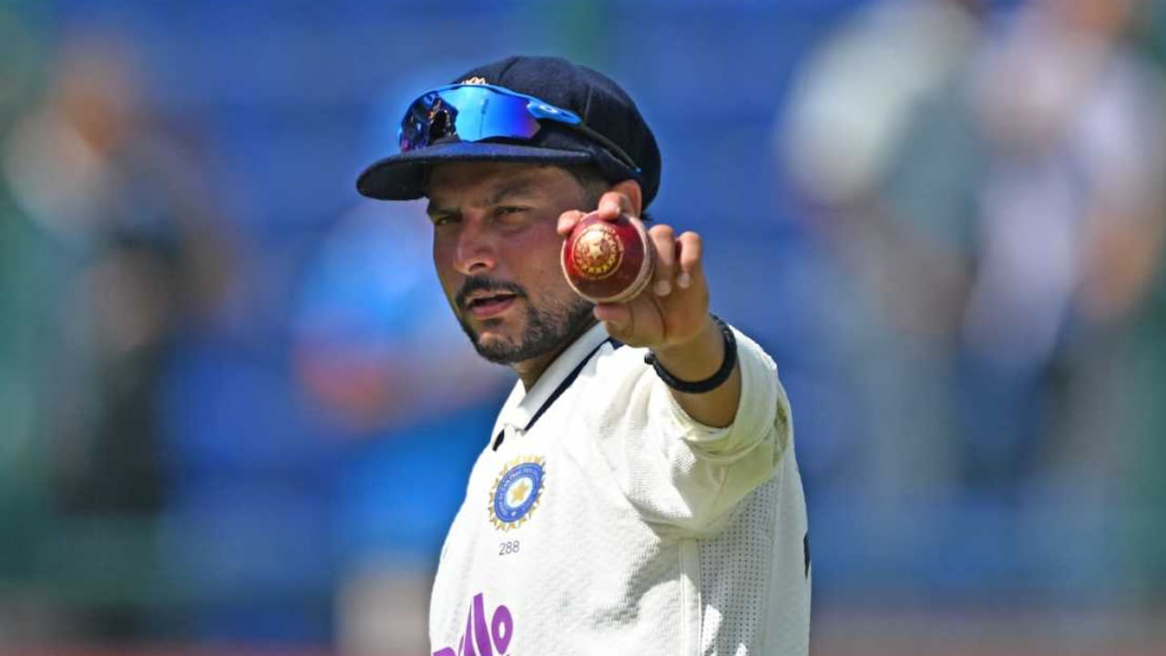 ದಕ್ಷಿಣ ಆಫ್ರಿಕಾ ಎ ವಿರುದ್ಧದ ಎರಡನೇ ನಾಲ್ಕು ದಿನಗಳ ಪಂದ್ಯ ನವೆಂಬರ್ 6 ರಿಂದ ಪ್ರಾರಂಭವಾಗಲಿದ್ದು, ಆ ಪಂದ್ಯದಲ್ಲಿ ಕುಲ್ದೀಪ್ ಭಾರತ ಎ ತಂಡದಲ್ಲಿ ಕಾಣಿಸಿಕೊಳ್ಳಲಿದ್ದಾರೆ. ಮುಂಬರುವ ದಕ್ಷಿಣ ಆಫ್ರಿಕಾ ವಿರುದ್ಧದ ಎರಡು ಪಂದ್ಯಗಳ ಟೆಸ್ಟ್ ಸರಣಿಯಲ್ಲಿ ಕುಲ್ದೀಪ್ ಯಾದವ್ ತಂಡದ ಪ್ರಮುಖ ಸ್ಪಿನ್ನರ್ ಆಗಿರುವುದರಿಂದ ಅವರನ್ನು ತಂಡದಿಂದ ಬಿಡುಗಡೆ ಮಾಡಲಾಗಿದೆ.