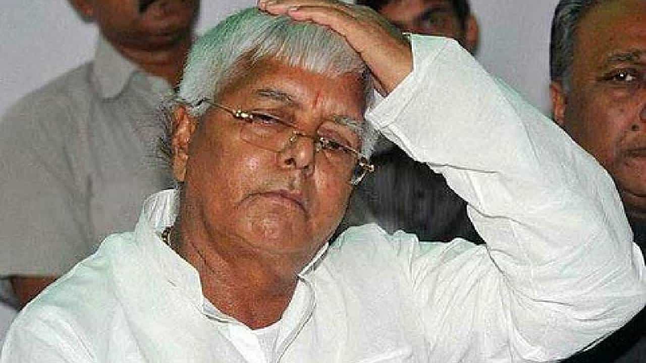 ತೇಜಸ್ವಿ ಯಾದವ್-ರೋಹಿಣಿ ಆಚಾರ್ಯ ನಡುವಿನ ಕಲಹ, ಲಾಲು ಪ್ರಸಾದ್ ಯಾದವ್ ಹೇಳಿದ್ದೇನು? ತೇಜಸ್ವಿ ಯಾದವ್-ರೋಹಿಣಿ ಆಚಾರ್ಯ ನಡುವಿನ ಕಲಹ, ಲಾಲು ಪ್ರಸಾದ್ ಯಾದವ್ ಹೇಳಿದ್ದೇನು?