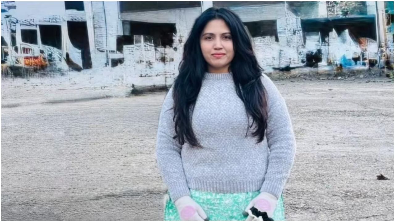 ಸಾಮಾಜಿಕ ಕಾರ್ಯಕರ್ತನ ಕೊಲೆ ಯತ್ನ; ನಟಿ, ಮಾಡೆಲ್ ಸವಿತಾಬಾಯಿ ಬಂಧನ ಸಾಮಾಜಿಕ ಕಾರ್ಯಕರ್ತನ ಕೊಲೆ ಯತ್ನ; ನಟಿ, ಮಾಡೆಲ್ ಸವಿತಾಬಾಯಿ ಬಂಧನ