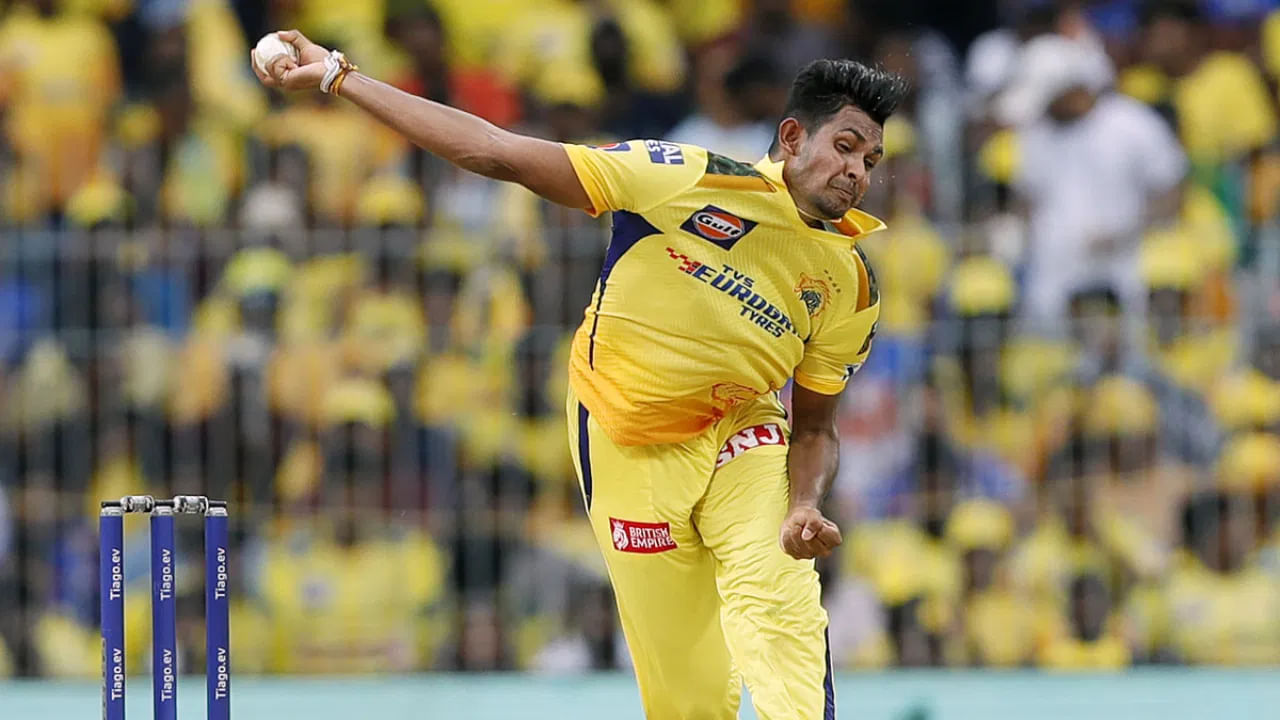 ಇದರೊಂದಿಗೆ ಸಿಎಸ್​​ಕೆ ಫ್ರಾಂಚೈಸಿಯು ಮತೀಶ ಪತಿರಾಣ ಅವರನ್ನು ತಂಡದಲ್ಲಿ ಉಳಿಸಿಕೊಳ್ಳುವುದಿಲ್ಲ ಎಂಬುದು ಖಚಿತವಾಗಿದೆ. ಇದಕ್ಕೆ ಮುಖ್ಯ ಕಾರಣ ಕಳೆದ ಸೀಸನ್​​ನಲ್ಲಿನ ಪತಿರಾಣ ಅವರ ಪ್ರದರ್ಶನ. ಐಪಿಎಲ್ 2025 ರಲ್ಲಿ 12 ಪಂದ್ಯಗಳನ್ನಾಡಿದ್ದ ಲಂಕಾ ವೇಗಿ ಪಡೆದಿದ್ದು ಕೇವಲ 13 ವಿಕೆಟ್​​ಗಳನ್ನು ಮಾತ್ರ.
