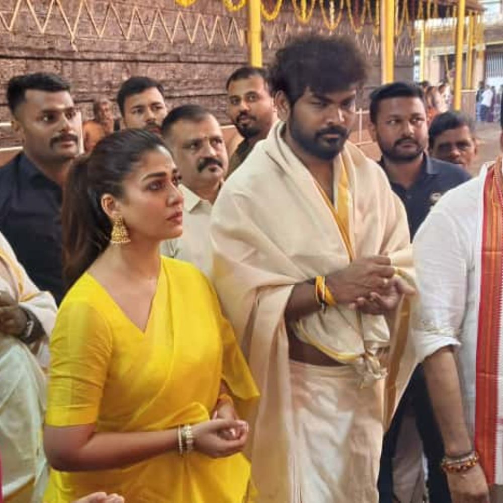 ಕ್ಷೇತ್ರದ ವ್ಯವಸ್ಥಾಪನಾ ಸಮಿತಿ ಅಧ್ಯಕ್ಷ ಹರೀಶ್ ಇಂಜಾಡಿ ಅವರು ನಯನತಾರಾ ಮತ್ತು ವಿಘ್ನೇಶ್ ಶಿವನ್ ದಂಪತಿಗೆ ಕ್ಷೇತ್ರದ ವತಿಯಿಂದ ಶಾಲು ಹೊದಿಸಿ ಸನ್ಮಾನ ಮಾಡಿದರು. ನಟಿಯೊಂದಿಗೆ ಕೆಲವರು ಫೋಟೊ ಸಹ ಕ್ಲಿಕ್ಕಿಸಿಕೊಂಡರು.