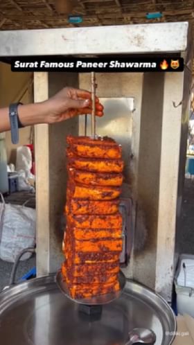 ಪನ್ನೀರ್​ ಶವರ್ಮಾ ತಿಂದಿದ್ದೀರಾ? ಹೇಗೆ ತಯಾರಾಗುತ್ತೆ ನೋಡಿ