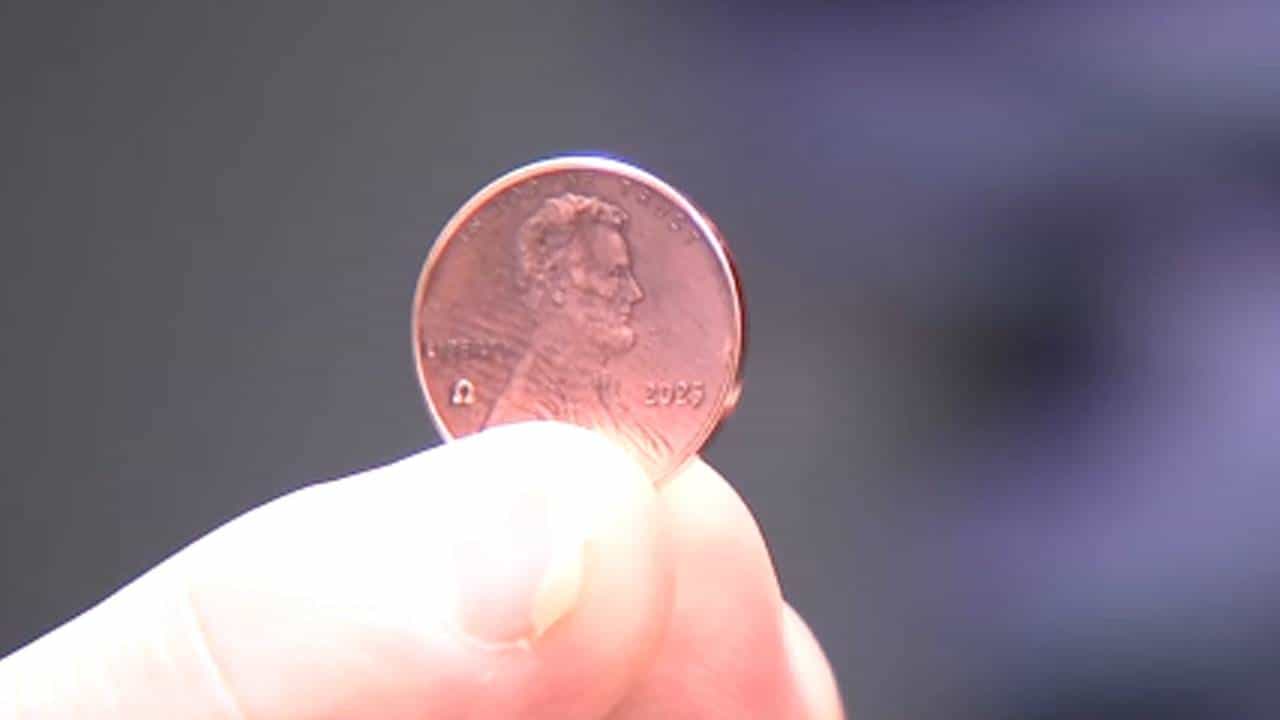 Last Penny: ಅಮೆರಿಕದಲ್ಲಿ ಪೆನ್ನಿ ನಾಣ್ಯ ತಯಾರಿಕೆ ಇನ್ನಿಲ್ಲ; 232 ವರ್ಷಗಳ ಇತಿಹಾಸ ಕೊನೆ; ಕಾರಣ ಏನು? Last Penny: ಅಮೆರಿಕದಲ್ಲಿ ಪೆನ್ನಿ ನಾಣ್ಯ ತಯಾರಿಕೆ ಇನ್ನಿಲ್ಲ; 232 ವರ್ಷಗಳ ಇತಿಹಾಸ ಕೊನೆ; ಕಾರಣ ಏನು?