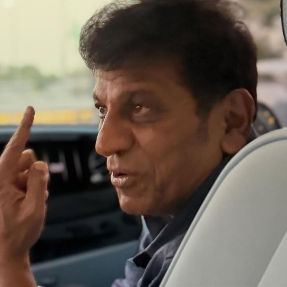 ಇದೀಗ ರಮ್ಯಾ, ಶಿವರಾಜ್ ಕುಮಾರ್, ಗೀತಾ ಶಿವರಾಜ್ ಕುಮಾರ್ ಅವರುಗಳ ಜೊತೆಗೆ ದುಬೈನಲ್ಲಿ ಸುತ್ತಾಡಿದ್ದಾರೆ. ಚಿತ್ರಗಳನ್ನು ಸಹ ಇನ್​​ಸ್ಟಾಗ್ರಾಂನಲ್ಲಿ ಹಂಚಿಕೊಂಡಿದ್ದಾರೆ.