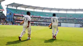 ಬ್ಯಾಟರ್​ಗಳ ಪೆವಿಲಿಯನ್ ಪರೇಡ್: ಫಾಲೋಆನ್ ಭೀತಿಯಲ್ಲಿ ಟೀಮ್ ಇಂಡಿಯಾ