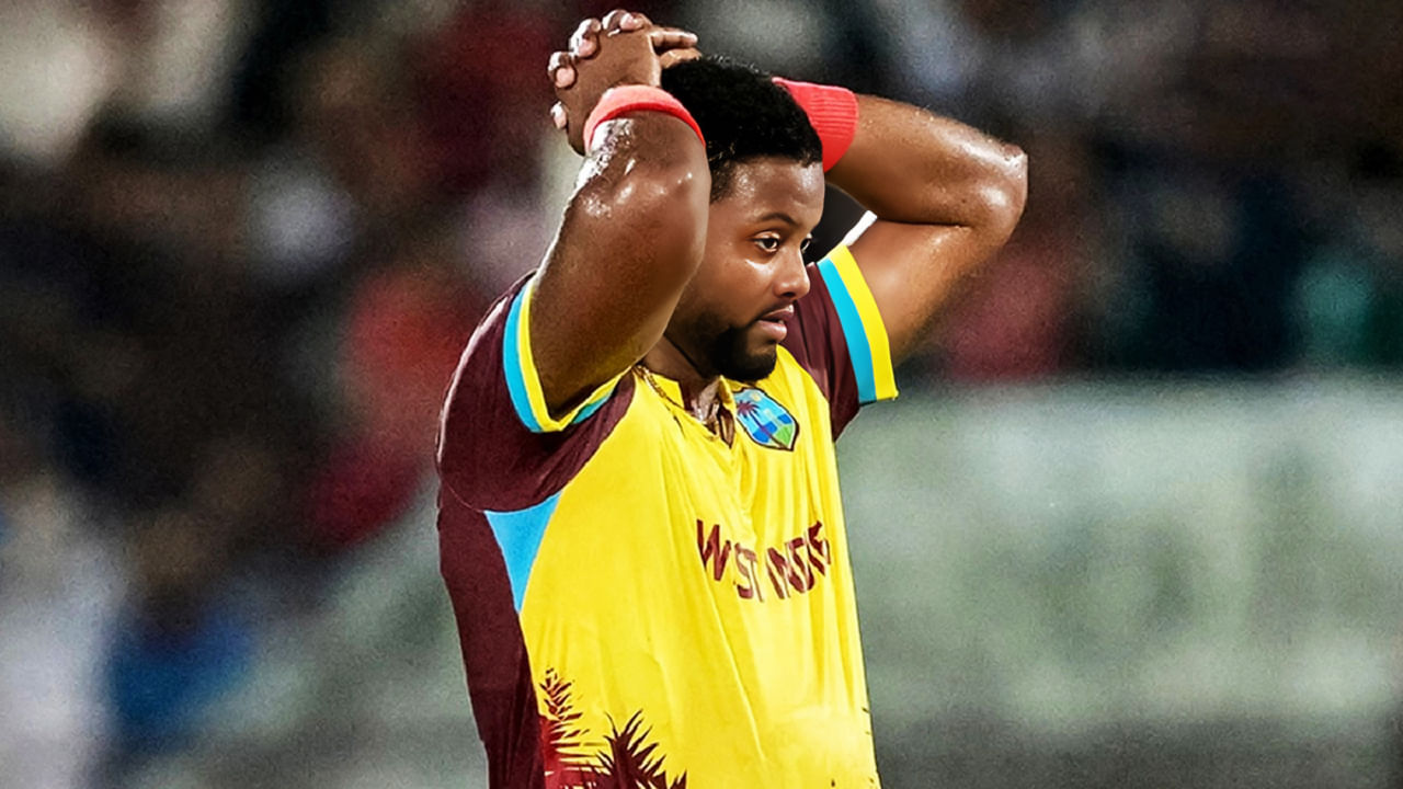 ಹ್ಯಾಟ್ರಿಕ್ ವಿಕೆಟ್ ಕಬಳಿಸಿದ ರೊಮಾರಿಯೊ ಶೆಫರ್ಡ್ ಹ್ಯಾಟ್ರಿಕ್ ವಿಕೆಟ್ ಕಬಳಿಸಿದ ರೊಮಾರಿಯೊ ಶೆಫರ್ಡ್