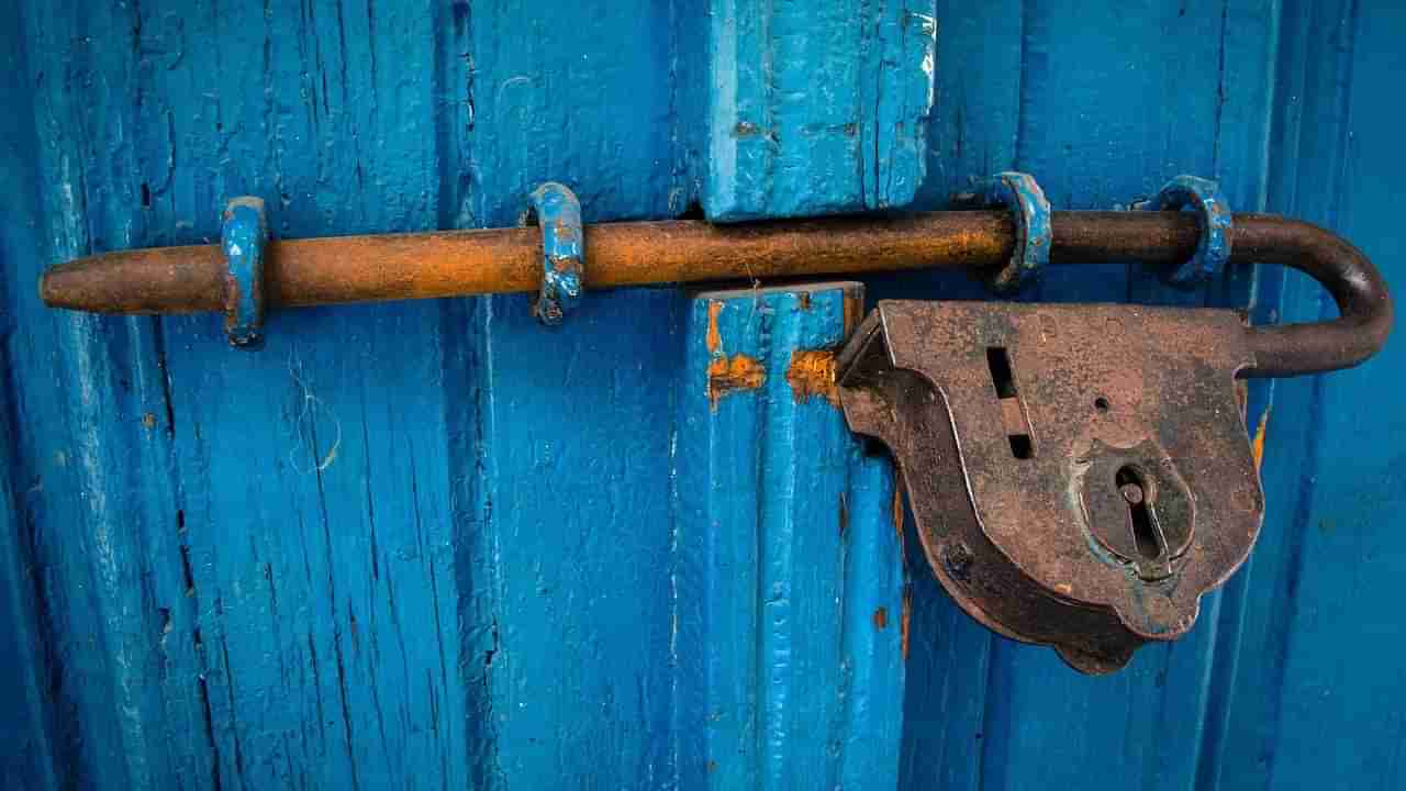 ತುಕ್ಕು ಹಿಡಿದ ವಸ್ತುಗಳನ್ನು ಸುಲಭವಾಗಿ ಸ್ವಚ್ಛಗೊಳಿಸಲು ಈ ಒಂದು ತರಕಾರಿಯ ಸಿಪ್ಪೆಯೇ ಸಾಕು