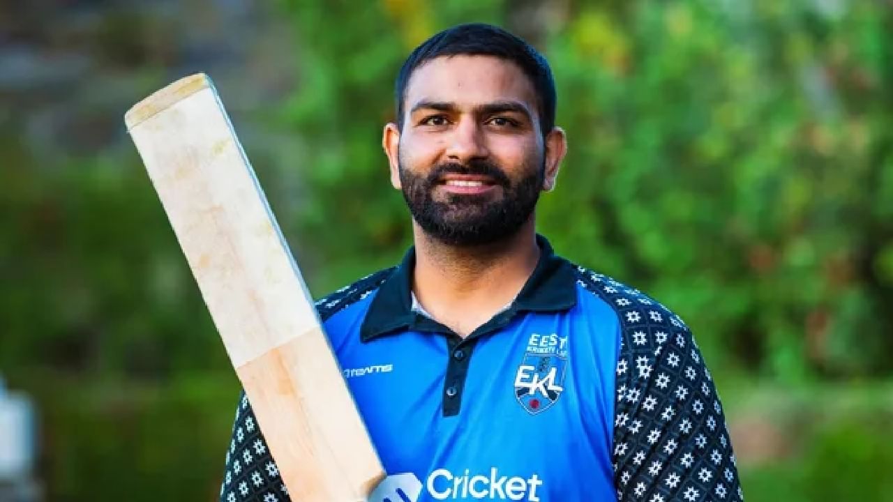 ಇದಕ್ಕೂ ಮುನ್ನ ಟಿ20 ಅಂತಾರಾಷ್ಟ್ರೀಯ ಕ್ರಿಕೆಟ್​ನಲ್ಲಿ ಅತ್ಯಧಿಕ ಸ್ಟ್ರೈಕ್ ರೇಟ್ ಹೊಂದಿದ ದಾಖಲೆ ಸಾಹಿಲ್ ಚೌಹನ್ ಹೆಸರಿನಲ್ಲಿತ್ತು. ಎಸ್ಟೋನಿಯಾ ದೇಶದ ಪರ ಈವರೆಗೆ 21 ಇನಿಂಗ್ಸ್ ಆಡಿರುವ ಸಾಹಿಲ್ 184.23 ರ ಸ್ಟ್ರೈಕ್ ರೇಟ್​​ನಲ್ಲಿ 479 ರನ್ ಕಲೆಹಾಕಿದ್ದಾರೆ. ಇದೀಗ ಸಾಹಿಲ್ ಬರೆದಿದ್ದ ವಿಶ್ವ ದಾಖಲೆಯನ್ನು ಅಭಿಷೇಕ್ ಶರ್ಮಾ ಮುರಿದಿದ್ದಾರೆ.