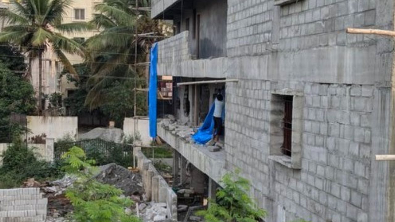 ಕಟ್ಟಡಗಳ ಸೆಟ್ಬ್ಯಾಕ್ ನಿಯಮದಲ್ಲಿ ಬದಲಾವಣೆ: ಹೊಸ ಅಧಿಸೂಚನೆ ಮಾಹಿತಿ ಇಲ್ಲಿದೆ ಕಟ್ಟಡಗಳ ಸೆಟ್ಬ್ಯಾಕ್ ನಿಯಮದಲ್ಲಿ ಬದಲಾವಣೆ: ಹೊಸ ಅಧಿಸೂಚನೆ ಮಾಹಿತಿ ಇಲ್ಲಿದೆ