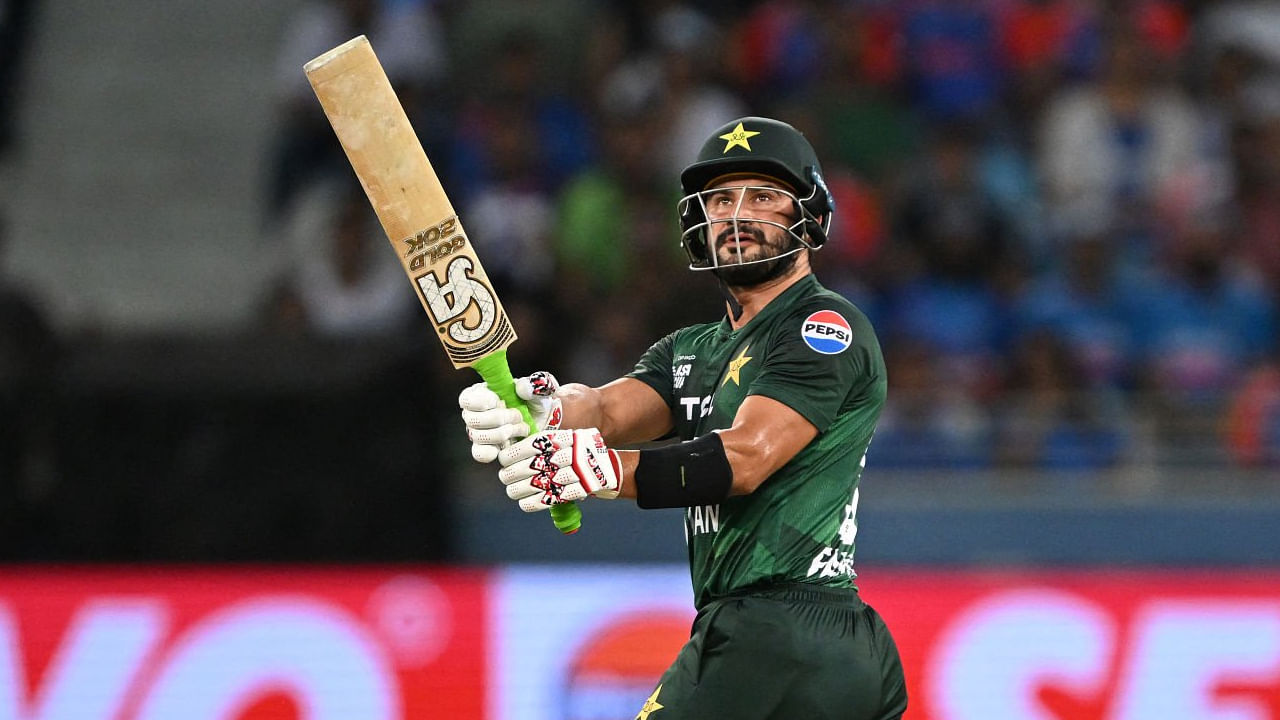 ರಾವಲ್ಪಿಂಡಿಯಲ್ಲಿ ನಡೆದ ಶ್ರೀಲಂಕಾ ಹಾಗೂ ಝಿಂಬಾಬ್ವೆ ವಿರುದ್ಧದ ಪಂದ್ಯಗಳಲ್ಲಿ ಪಾಕ್ ಪರ ಆರಂಭಿಕನಾಗಿ ಕಣಕ್ಕಿಳಿದ ಸಾಹಿಬ್​ಝಾದ ಫರ್ಹಾನ್ ಒಟ್ಟು 8 ಸಿಕ್ಸ್​​​ಗಳನ್ನು ಸಿಡಿಸಿದ್ದಾರೆ. ಈ ಎಂಟು ಸಿಕ್ಸರ್​​ಗಳೊಂದಿಗೆ ಸಾಹಿಬ್​ಝಾದ 2025 ರಲ್ಲಿ 100 ಸಿಕ್ಸರ್​​​ಗಳನ್ನು ಪೂರೈಸಿದ್ದಾರೆ.