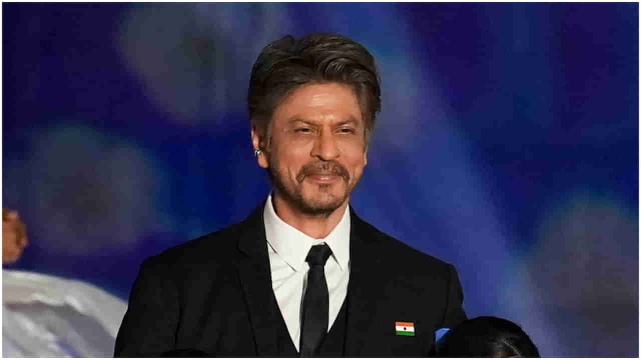 ಭಯೋತ್ಪಾದಕ ದಾಳಿಯ ಸಂತ್ರಸ್ತರಿಗೆ ಶ್ರದ್ಧಾಂಜಲಿ ಸಲ್ಲಿಸಿದ ಶಾರುಖ್ ಖಾನ್