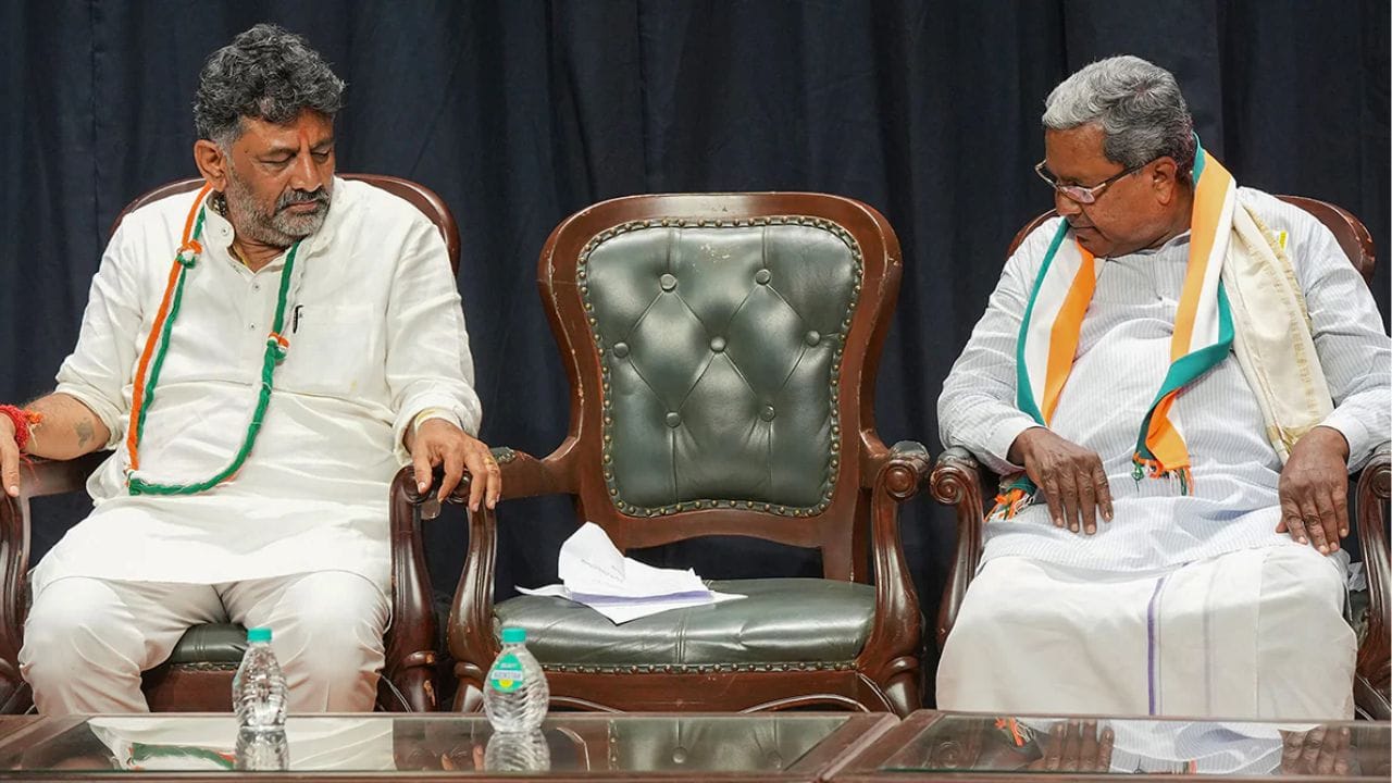 ಕ್ಲೈಮ್ಯಾಕ್ಸ್ ಹಂತ ತಲುಪಿದ ಸಿಎಂ ಕುರ್ಚಿ ಕದನ: ಪದತ್ಯಾಗನಾ? ಪಟ್ಟಾಭಿಷೇಕನಾ?