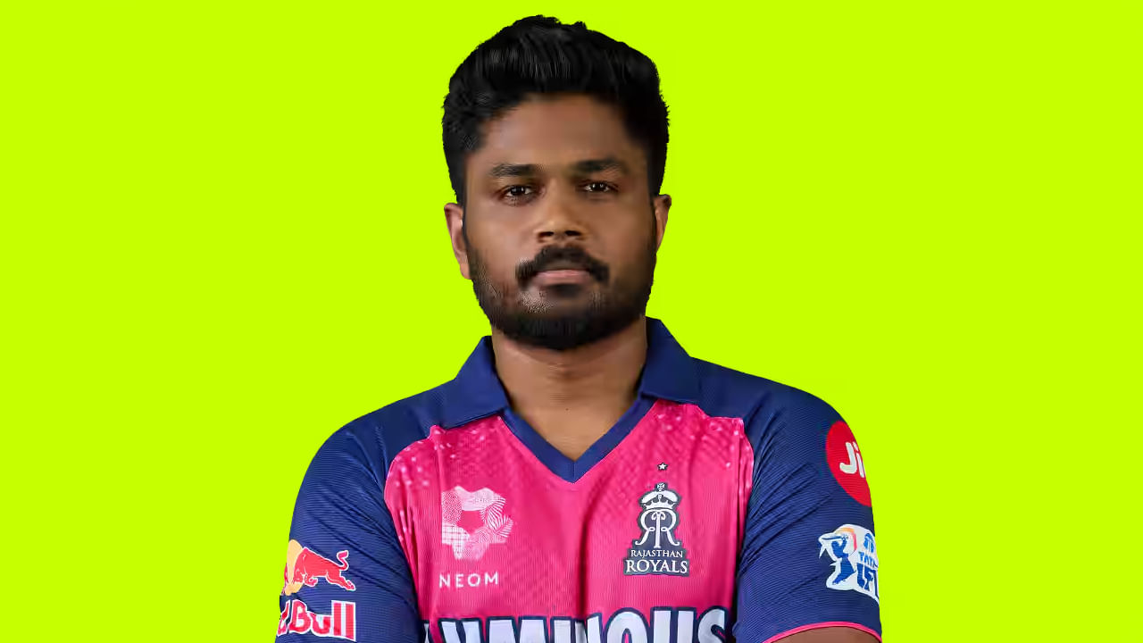 ಸಂಜು ಸ್ಯಾಮ್ಸನ್: ರಾಜಸ್ಥಾನ್ ರಾಯಲ್ಸ್ ತಂಡದ ನಾಯಕ ಸಂಜು ಸ್ಯಾಮ್ಸನ್ ಮುಂದಿನ ಸೀಸನ್​​ನಲ್ಲಿ ಚೆನ್ನೈ ಸೂಪರ್ ಕಿಂಗ್ಸ್ ತಂಡದ ಪರ ಕಣಕ್ಕಿಳಿಯಲಿದ್ದಾರೆ. ಸಿಎಸ್​​​ಕೆ ಫ್ರಾಂಚೈಸಿಯು ರವೀಂದ್ರ ಜಡೇಜಾ ಹಾಗೂ ಸ್ಯಾಮ್ ಕರನ್ ಅವರನ್ನು ನೀಡಿ ಸಂಜು ಸ್ಯಾಮ್ಸನ್ ಅವರನ್ನು ಸ್ವಾಪ್ ಡೀಲ್ ಮಾಡಿಕೊಂಡಿದೆ.