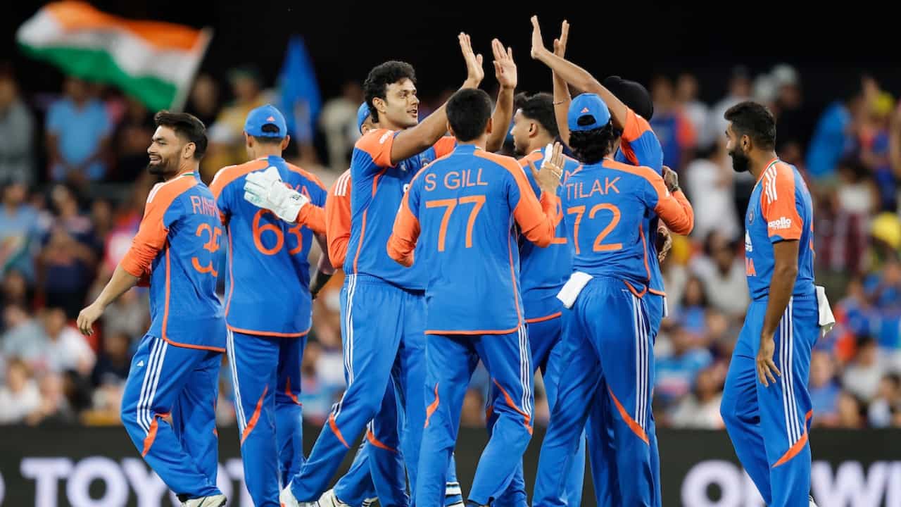IND vs AUS: ಆಸ್ಟ್ರೇಲಿಯಾದಲ್ಲಿ ಸತತ ಐದನೇ ಟಿ20 ಸರಣಿ ಗೆದ್ದ ಟೀಂ ಇಂಡಿಯಾ IND vs AUS: ಆಸ್ಟ್ರೇಲಿಯಾದಲ್ಲಿ ಸತತ ಐದನೇ ಟಿ20 ಸರಣಿ ಗೆದ್ದ ಟೀಂ ಇಂಡಿಯಾ