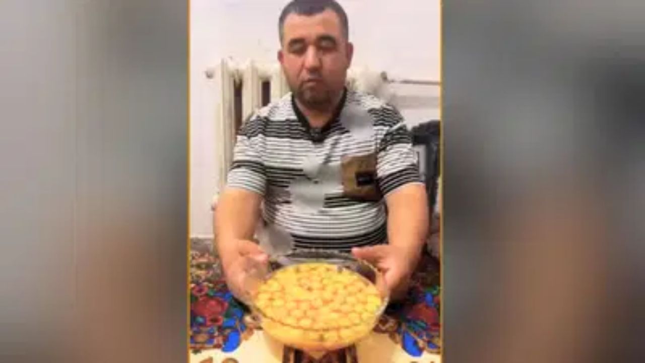 Viral Video: ಪ್ರತಿದಿನ ಉಪಾಹಾರಕ್ಕಾಗಿ 110 ಹಸಿ ಮೊಟ್ಟೆ ಸೇವನೆ, ಇದು ಸೂಪರ್ ಫಿಟ್ ಎಂದ ವ್ಯಕ್ತಿ Viral Video: ಪ್ರತಿದಿನ ಉಪಾಹಾರಕ್ಕಾಗಿ 110 ಹಸಿ ಮೊಟ್ಟೆ ಸೇವನೆ, ಇದು ಸೂಪರ್ ಫಿಟ್ ಎಂದ ವ್ಯಕ್ತಿ