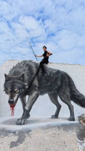 ಈ ಯುವಕನ ಚಿತ್ರಕಲೆಗೆ ನೆಟ್ಟಿಗರು ಫಿದಾ; ಕೋಟಿ ವೀಕ್ಷಣೆ