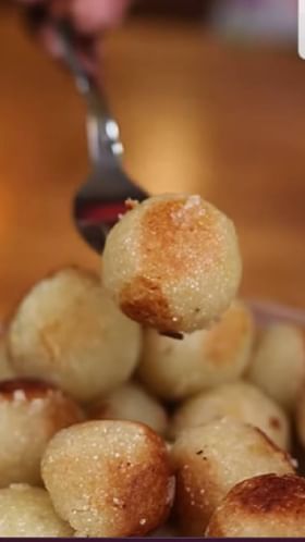 ರುಚಿಯಾದ ಕೆಂಪು ಬಾಳೆಹಣ್ಣು ಉಂಡೆ ರೆಸಿಪಿ ಇಲ್ಲಿದೆ ನೋಡಿ