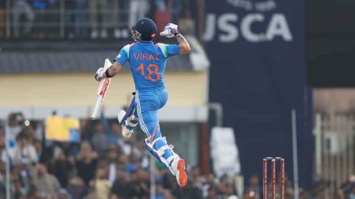 IND vs SA: 83ನೇ ಶತಕ ಬಾರಿಸಿ ವಿರಾಟ್ ಕೊಹ್ಲಿ ಸಂಭ್ರಮಿಸಿದ್ದು ಹೇಗೆ ನೋಡಿ IND vs SA: 83ನೇ ಶತಕ ಬಾರಿಸಿ ವಿರಾಟ್ ಕೊಹ್ಲಿ ಸಂಭ್ರಮಿಸಿದ್ದು ಹೇಗೆ ನೋಡಿ