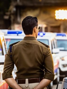 ಮಹಿಳೆಗೆ ರಕ್ಷಕನಾದ ಆರಕ್ಷಕ